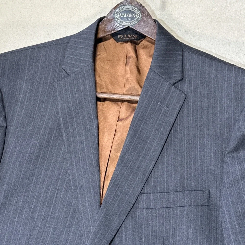 Jos. A. Bank Joseph Slim Fit Suit 41R W32 L31 Charcoal Grey Pinstripe 100% Wool